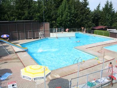 Piscine de Romainmôtier