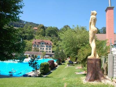 Badi im Dorf